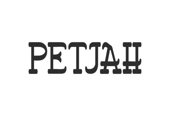 Testing Petjah: A Retro Serif Font for Handmade Product Design